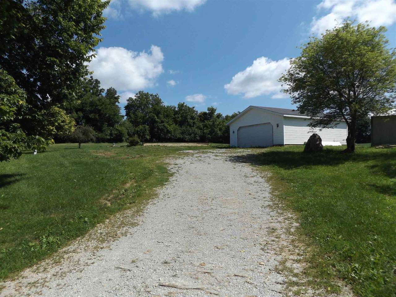 2425 950 Road - Photo 1