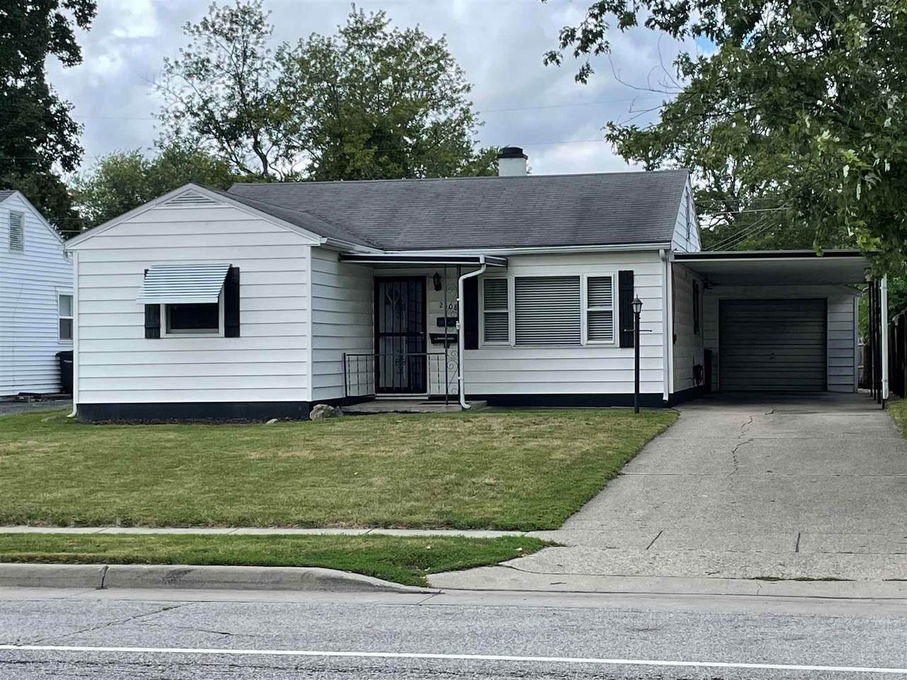 2508 18th Street - Photo 1