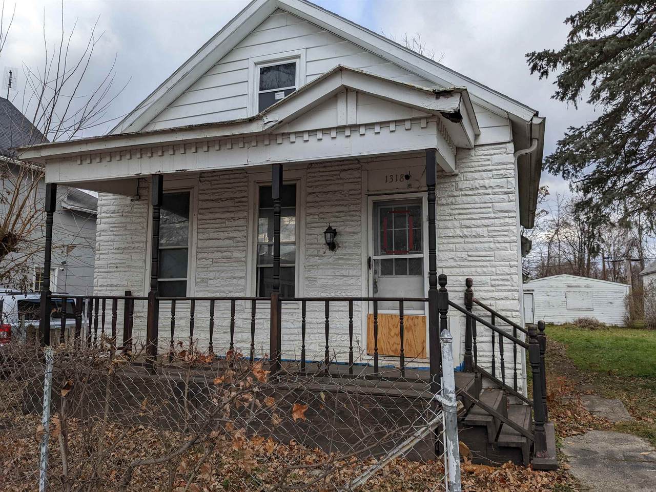 1318 Boone Street - Photo 1