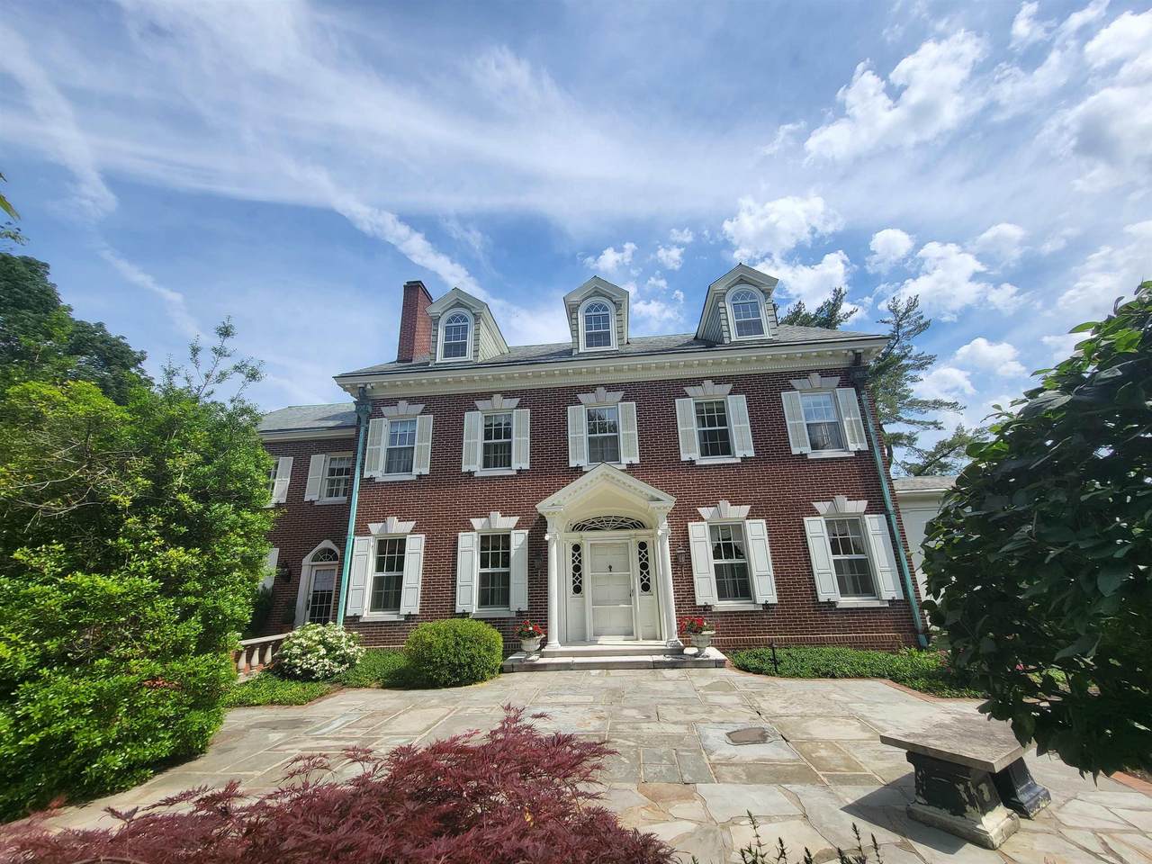 17 Johnson Place - Photo 1