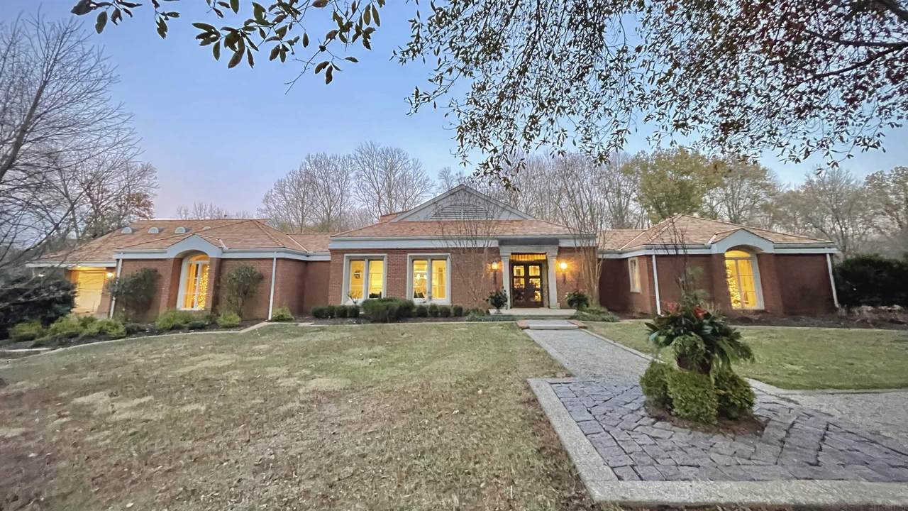 801 Cedar Hill Drive - Photo 1