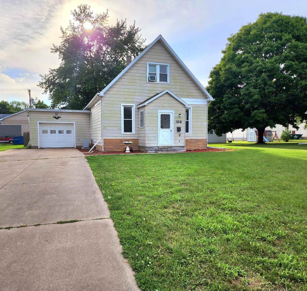 1516 Madison Street - Photo 1