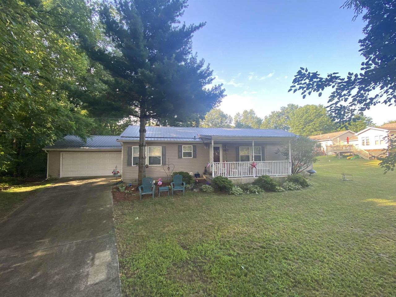 10965 E South Avenue - Photo 1