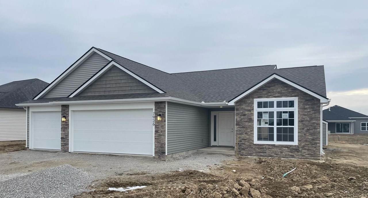 7926 Luna Way - Photo 1