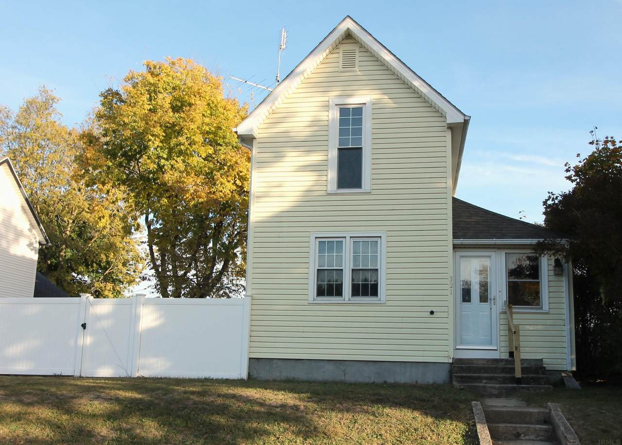 321 South C Street - Photo 1