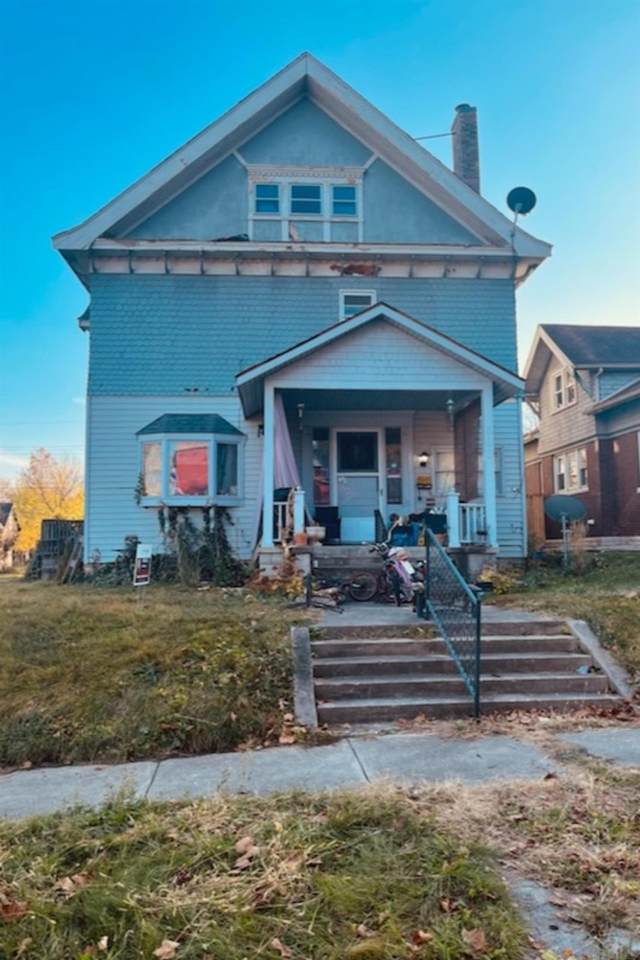 603 Sixth Street - Photo 1
