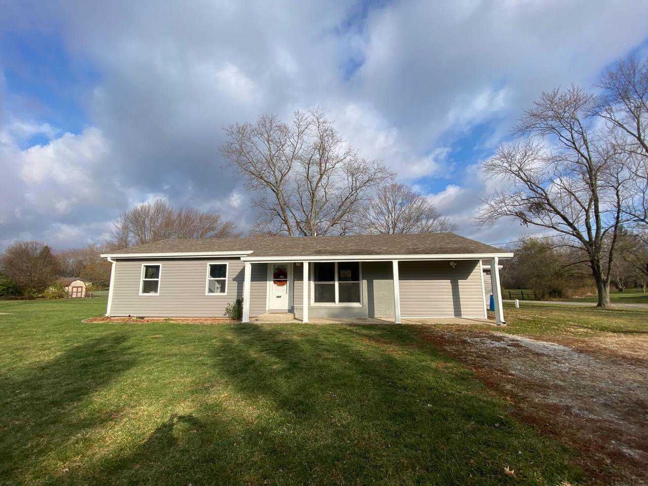 725 Harreld Road - Photo 1