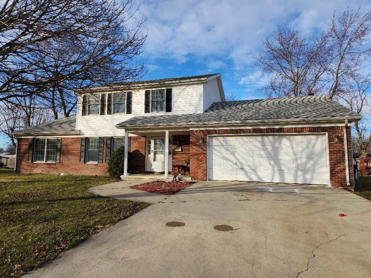 2142 Fairfield Drive - Photo 1