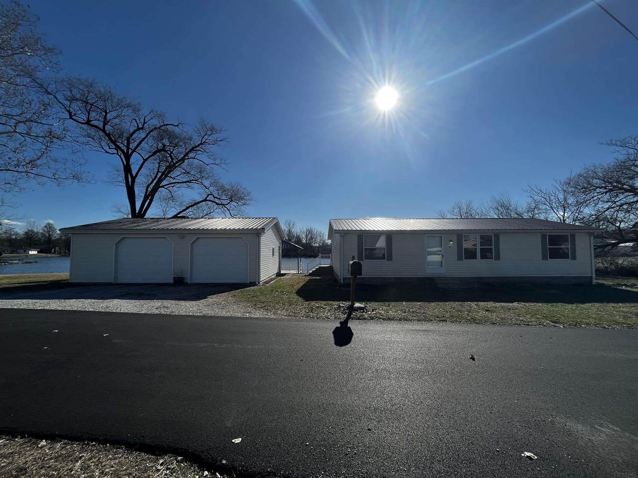 37 Thompson Drive - Photo 1