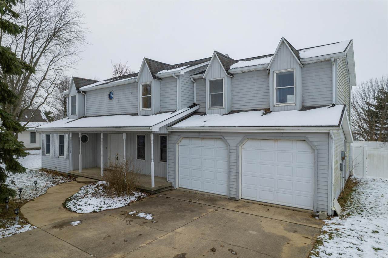 705 Wes Way - Photo 1