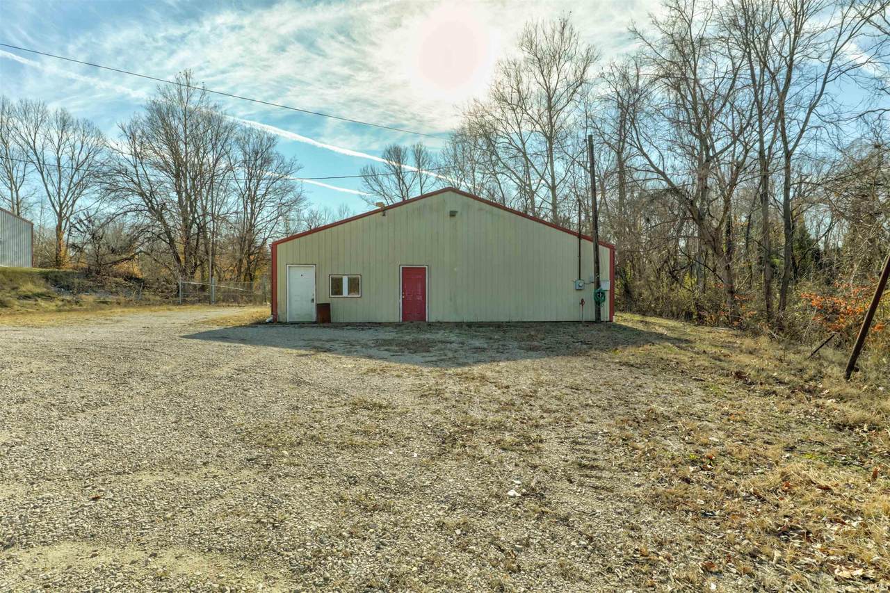 212 Grave Street - Photo 1