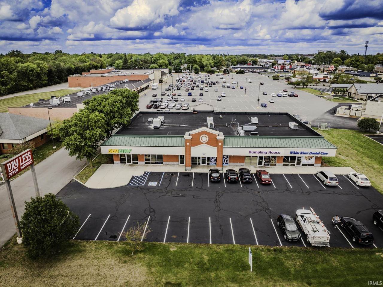 2902 White River Boulevard - Photo 1