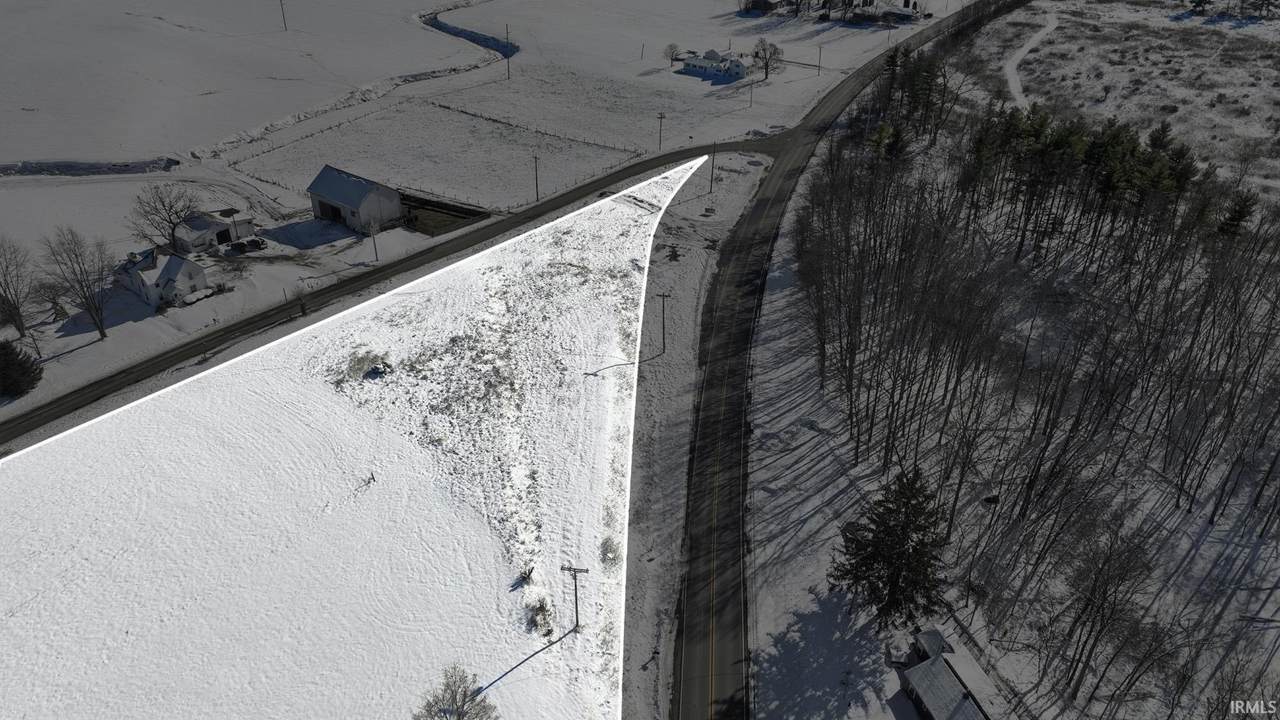 2520 Lincolnway - Photo 1