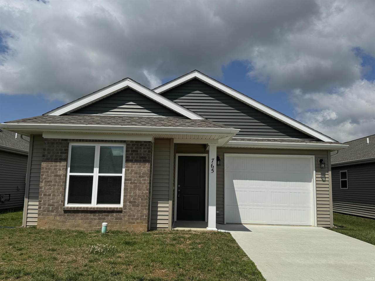 765 Magnolia Avenue - Photo 1