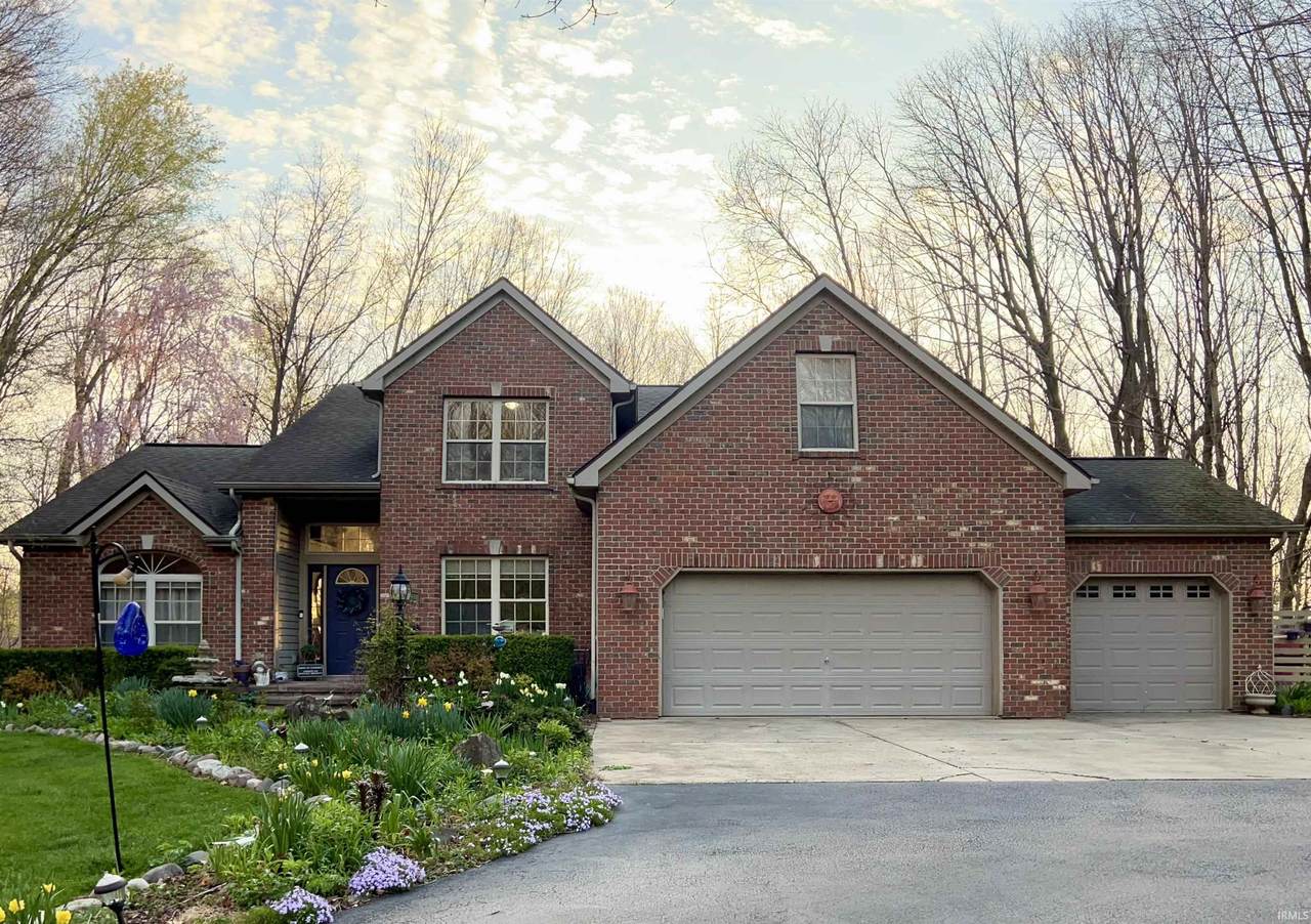 1849 600 N - Photo 1