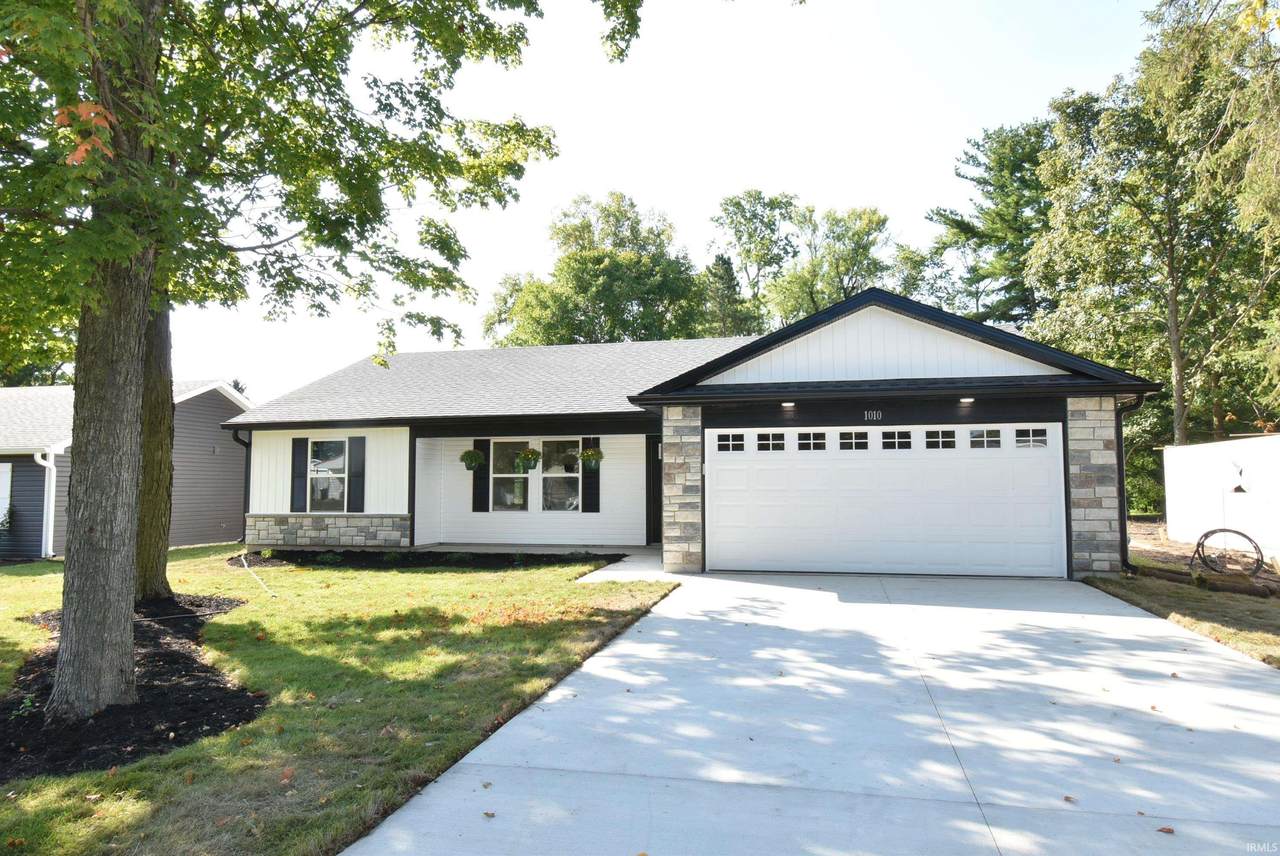 1010 8th Street - Photo 1