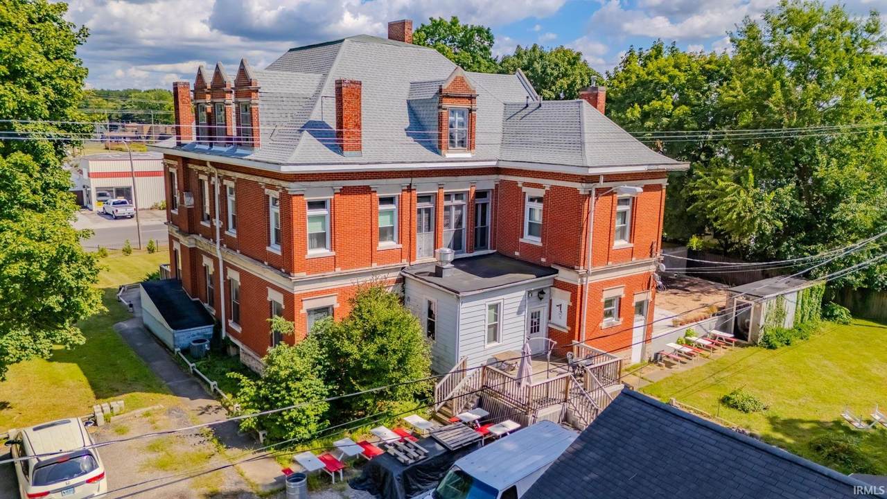 908 Washington Street - Photo 1