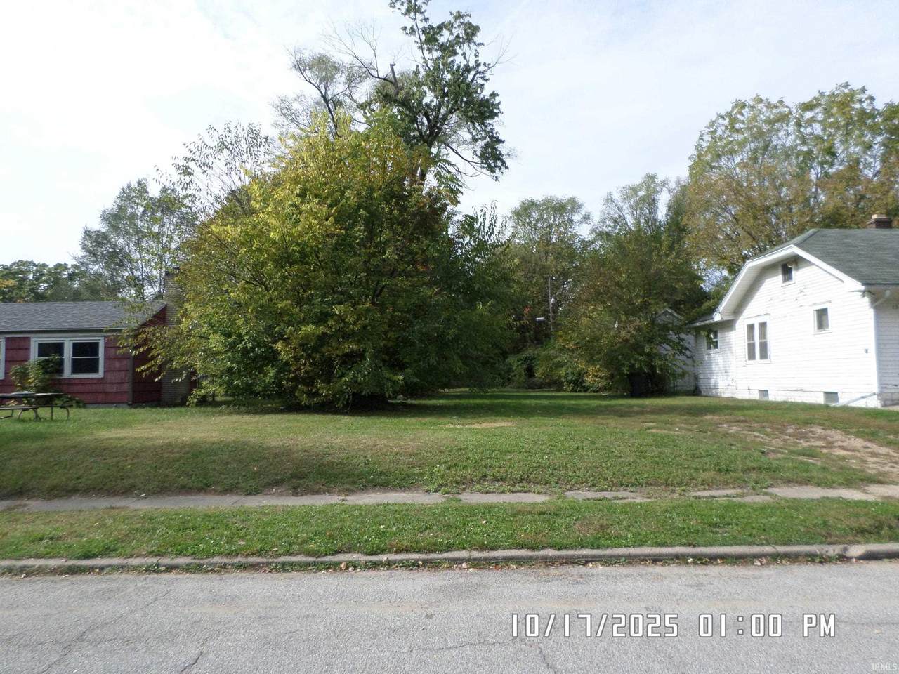 1305 Johnson Street - Photo 1