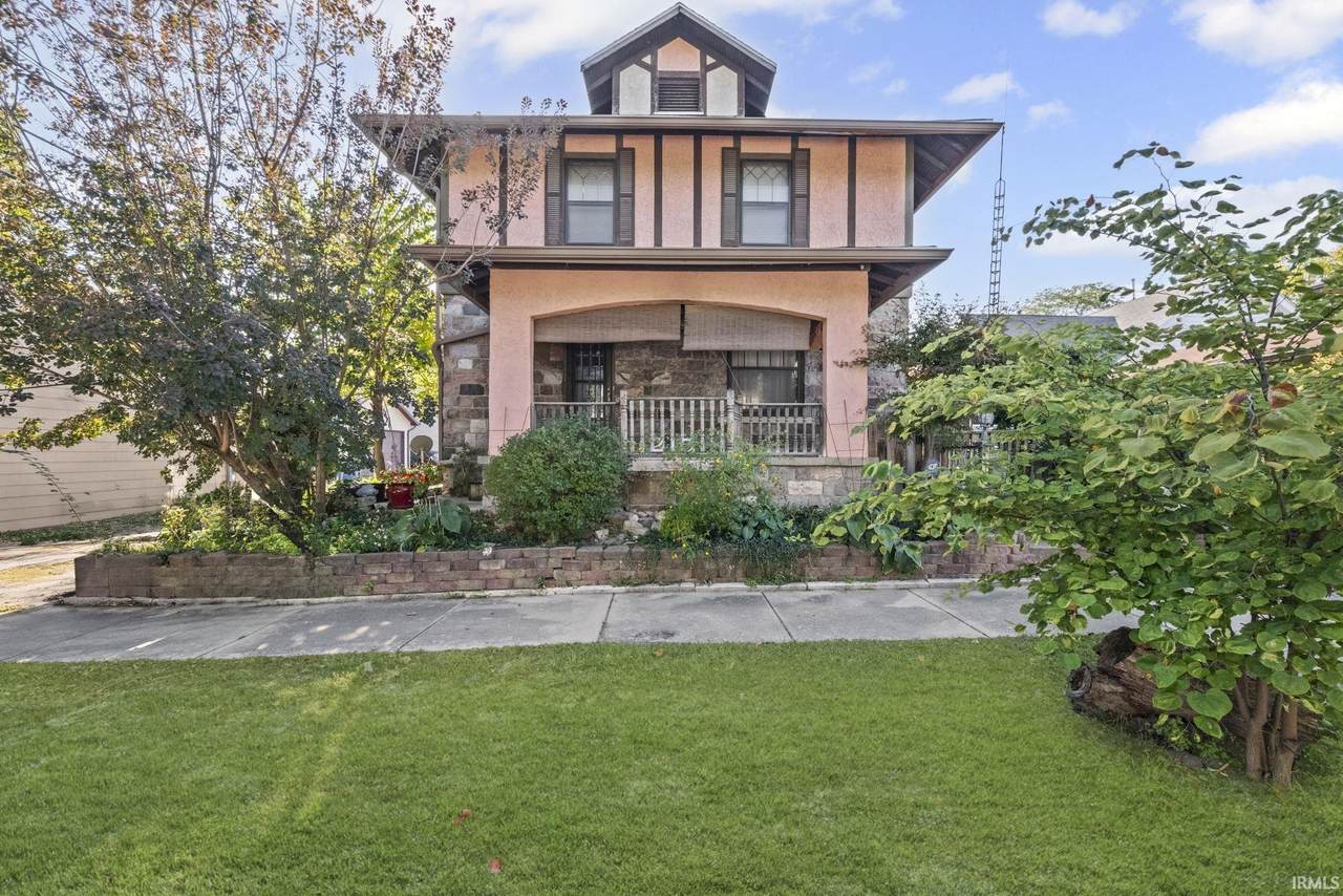 215 22nd Street - Photo 1