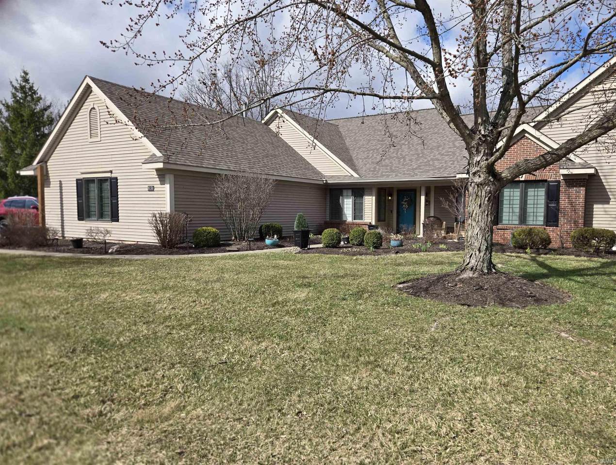 8136 Chardonnay Lane - Photo 1