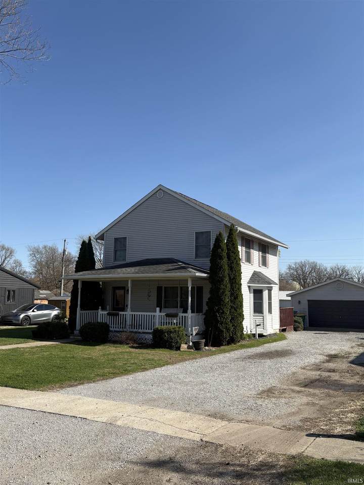 111 South Railroad Street - Photo 1