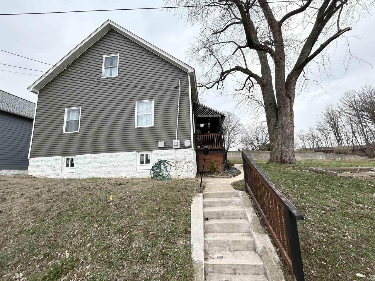 520 Henry Street - Photo 1