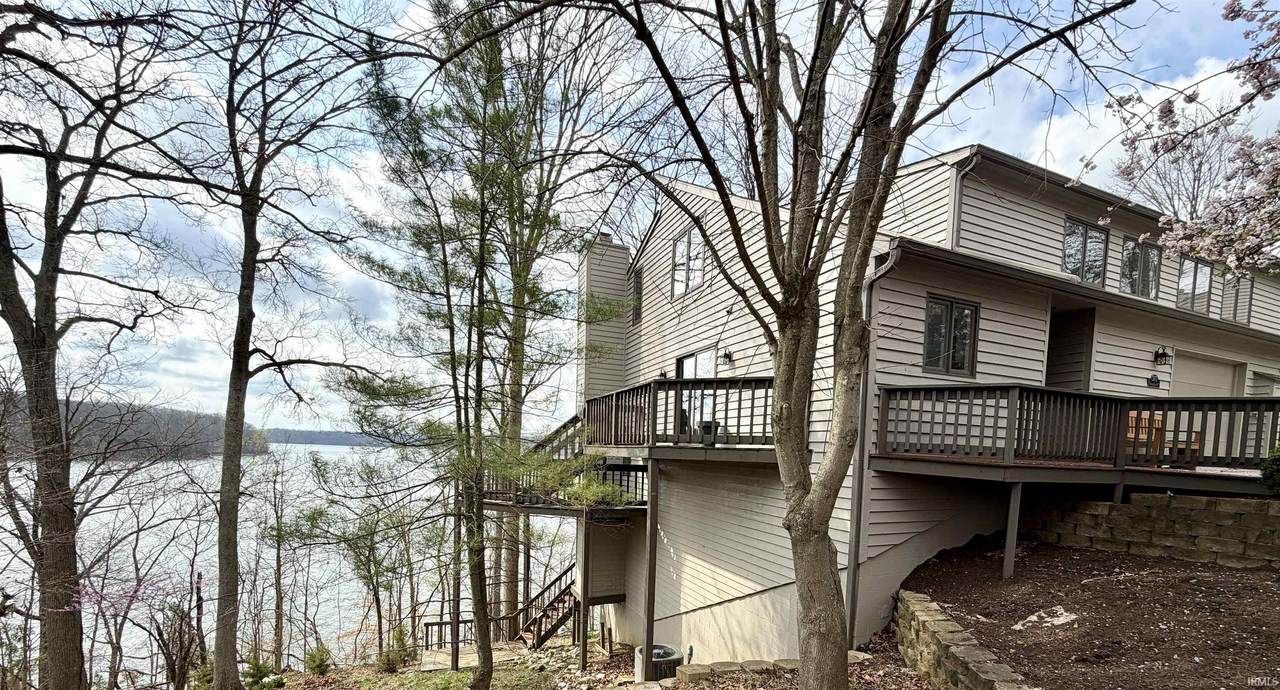 2072 Waters Edge Drive - Photo 1