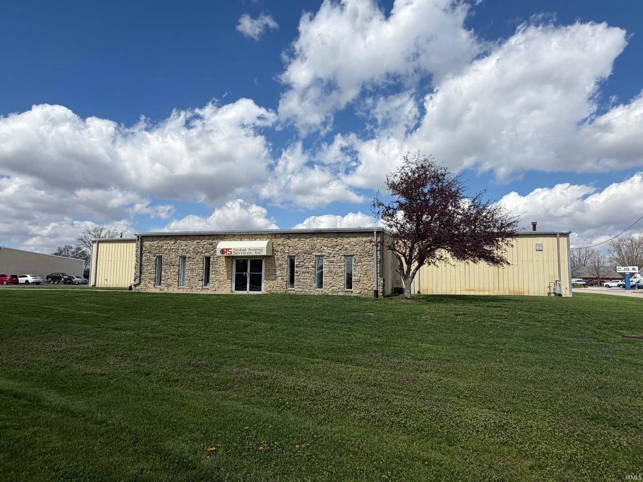 604 Albany Drive - Photo 1