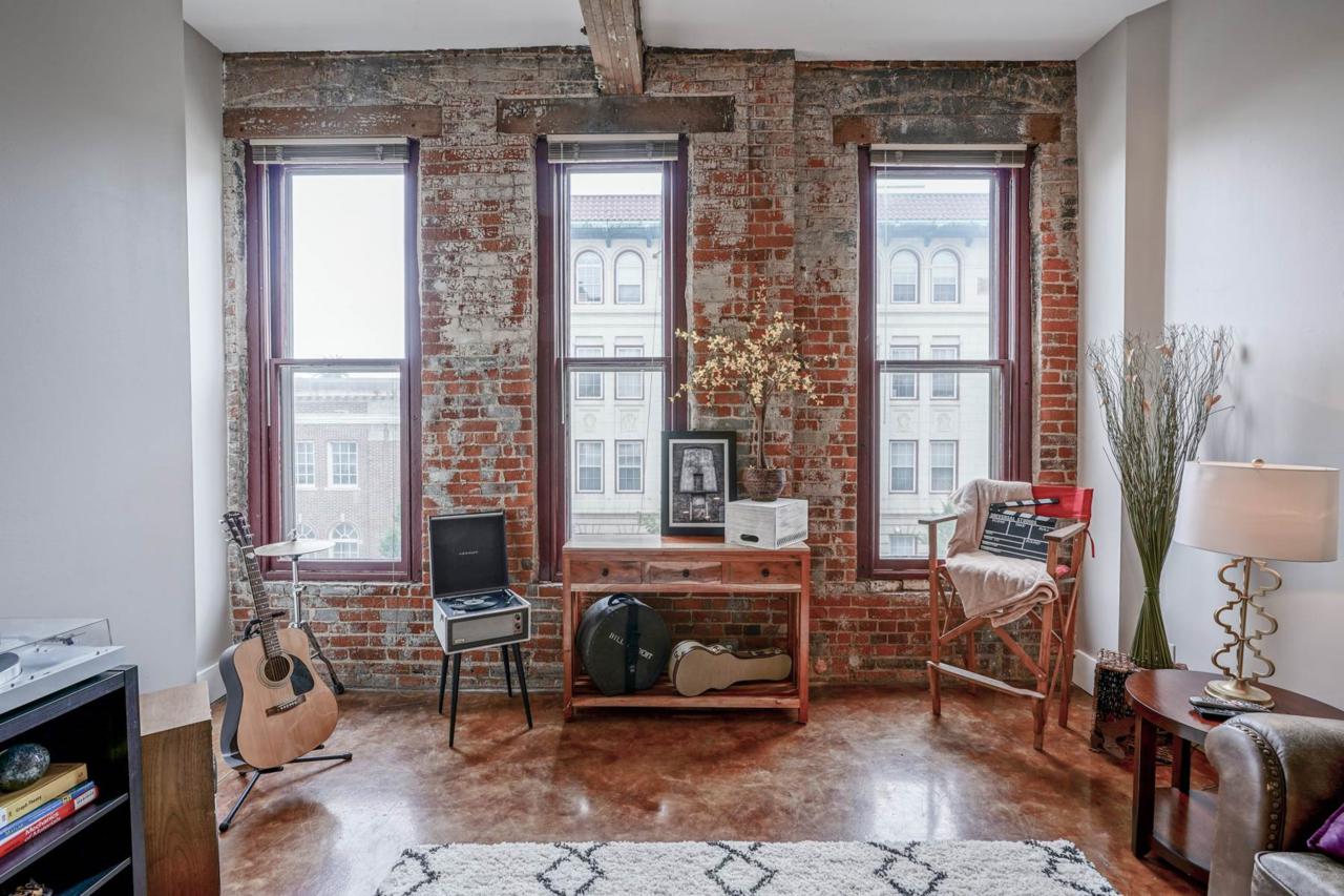 216 6th Street - Photo 1