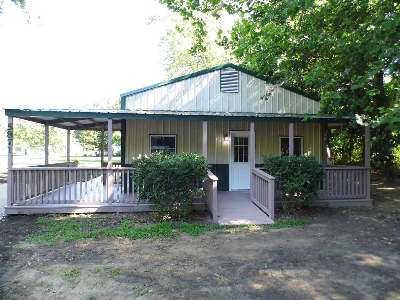 5871 Sleepy Hollow South Road - Photo 1