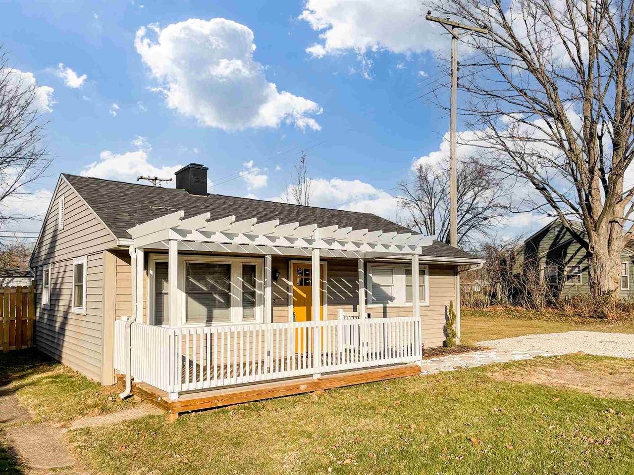 613 Napoleon Street - Photo 1