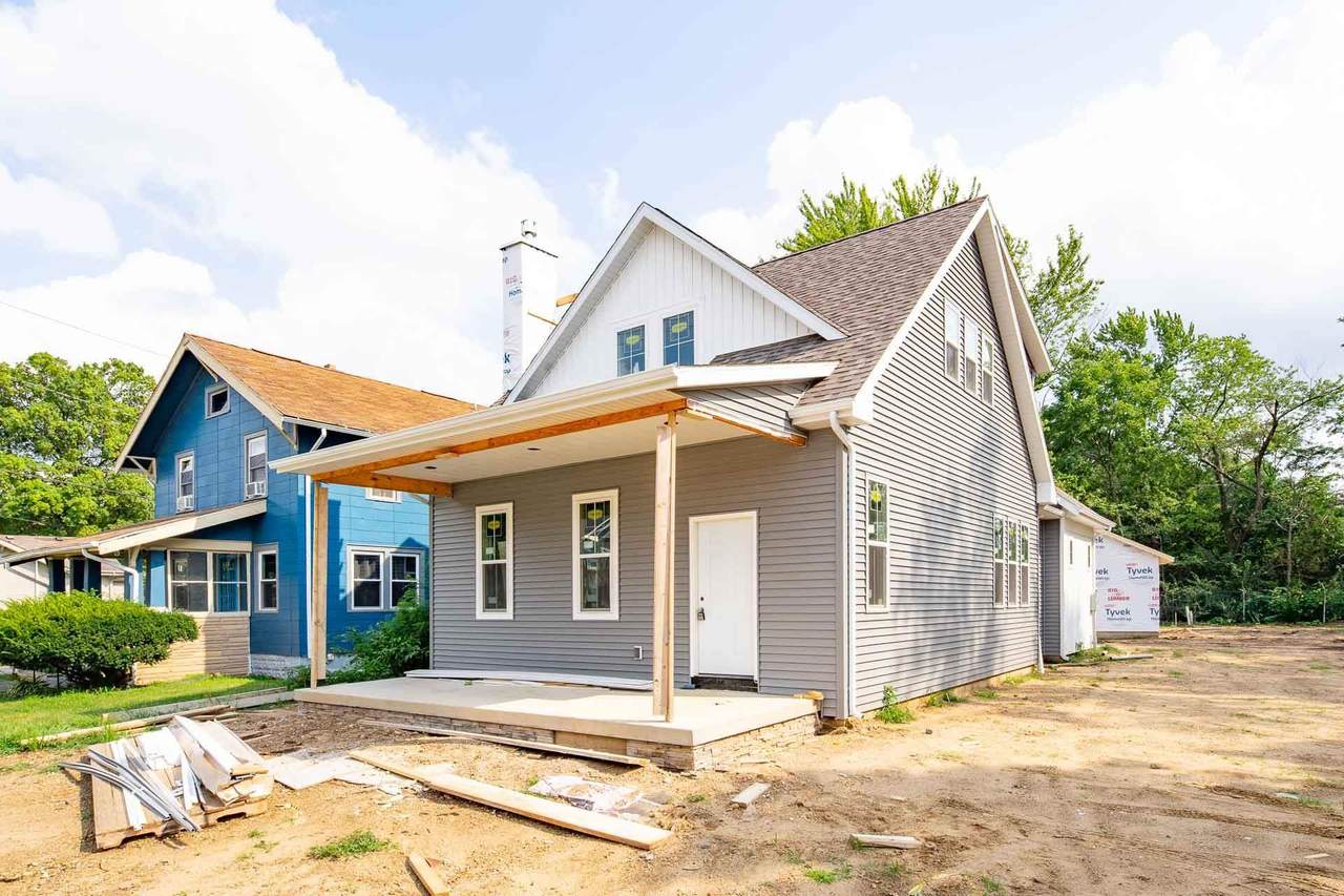 430 Corby Boulevard - Photo 1