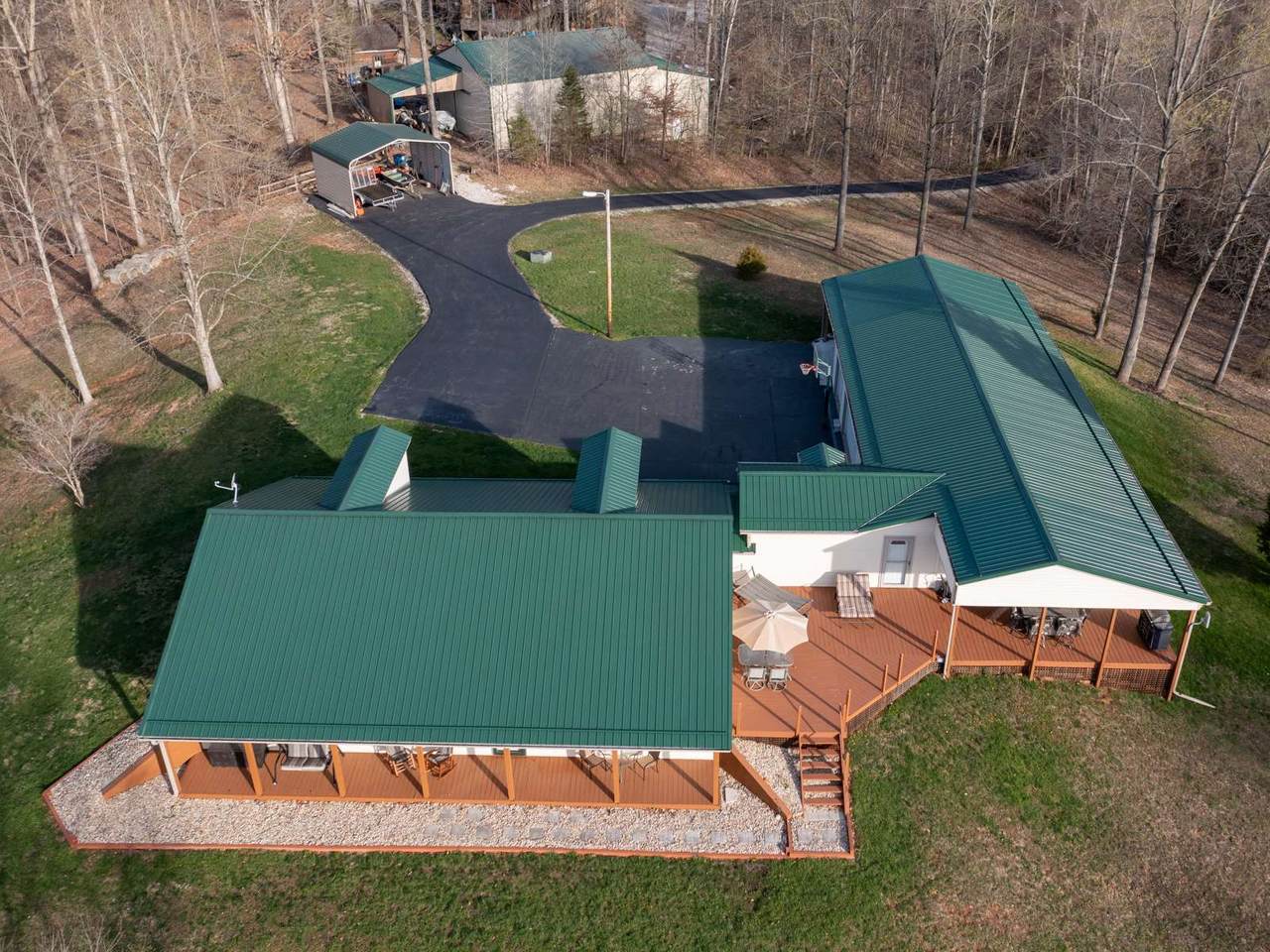 2258 Williams Rd - Photo 1