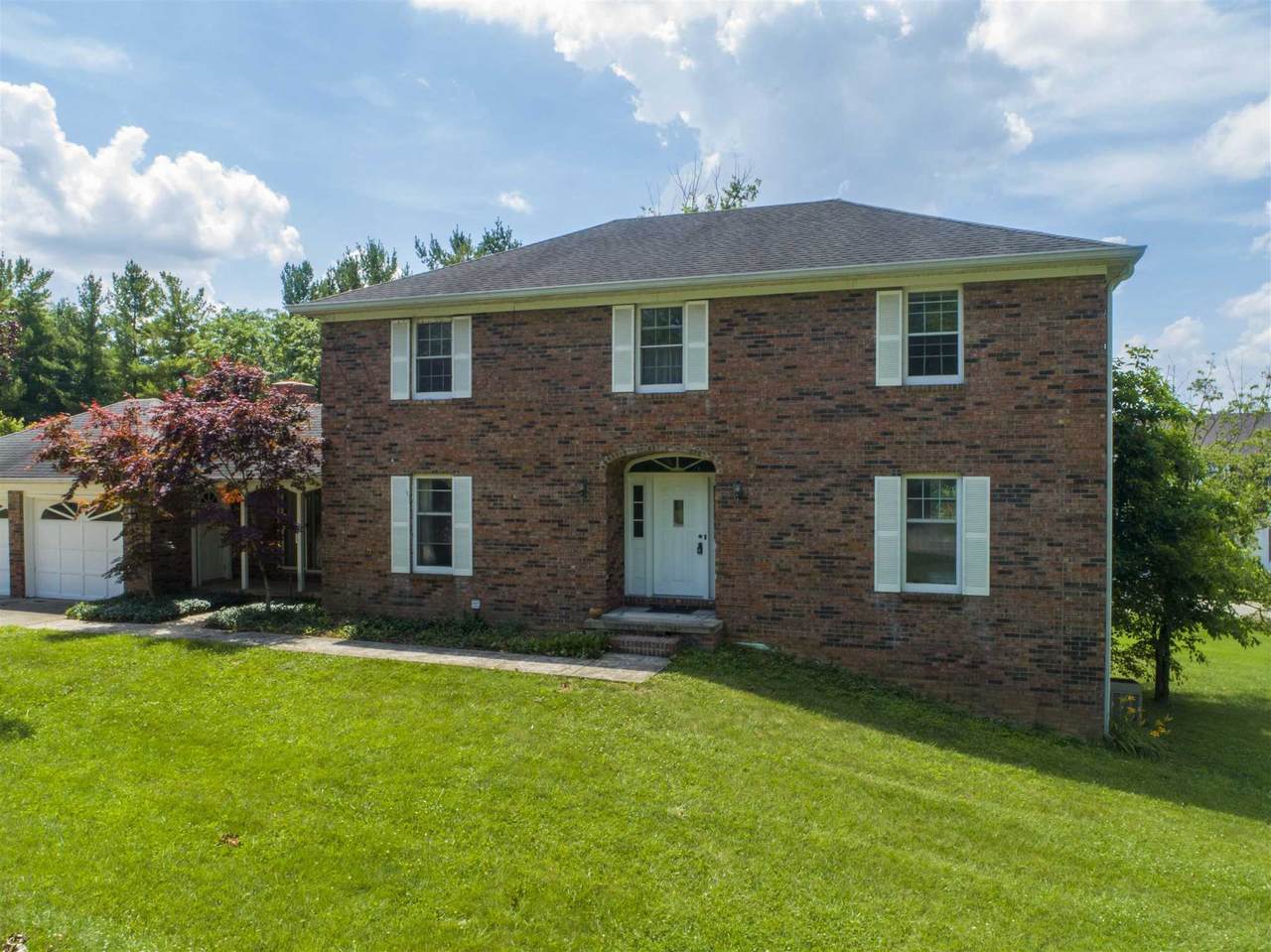 302 Clover Lane - Photo 1