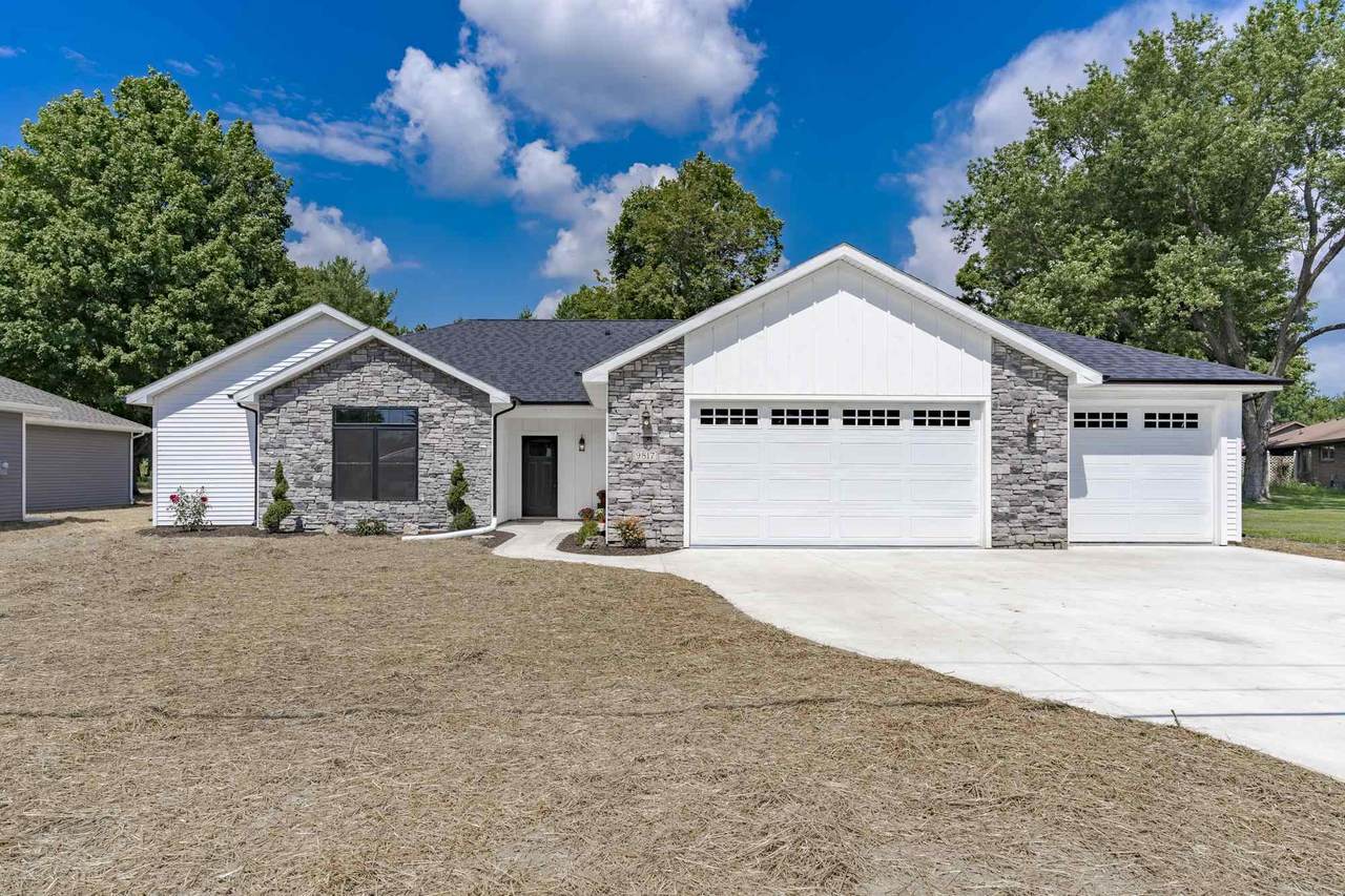 9817 Manning Street - Photo 1