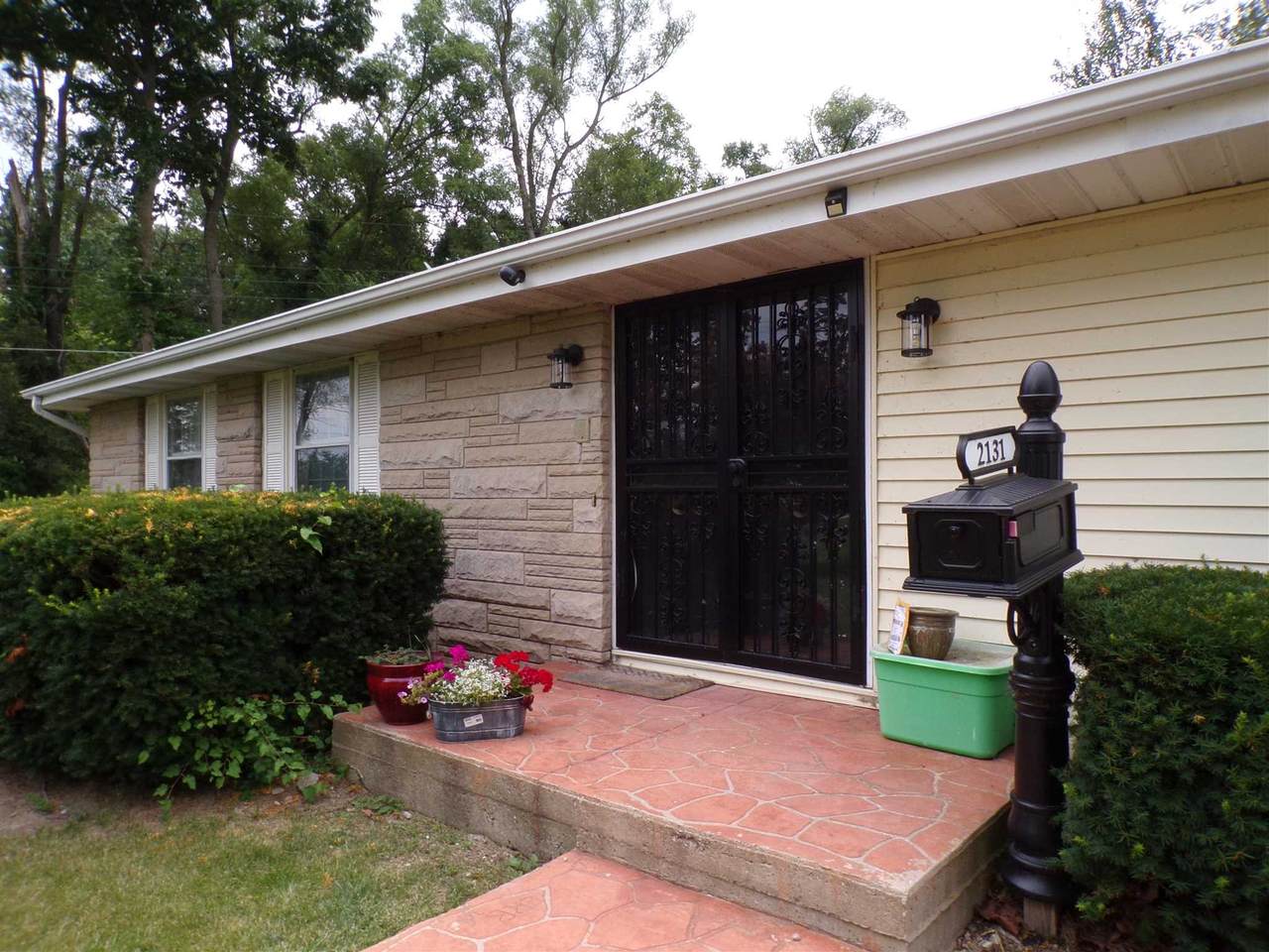 2131 Pleasant Center Rd Road - Photo 1