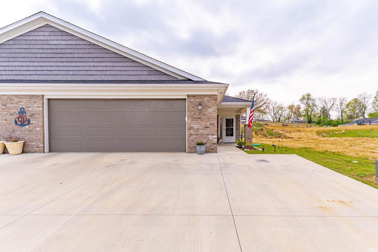 5322 Dauby Drive - Photo 1