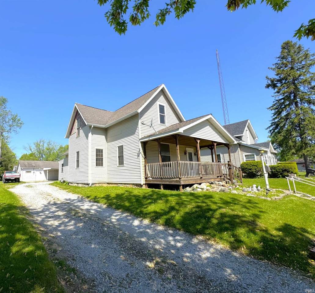 738 Maple Street - Photo 1
