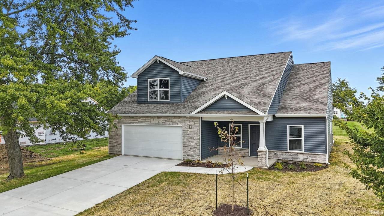 653 2nd Street - Photo 1