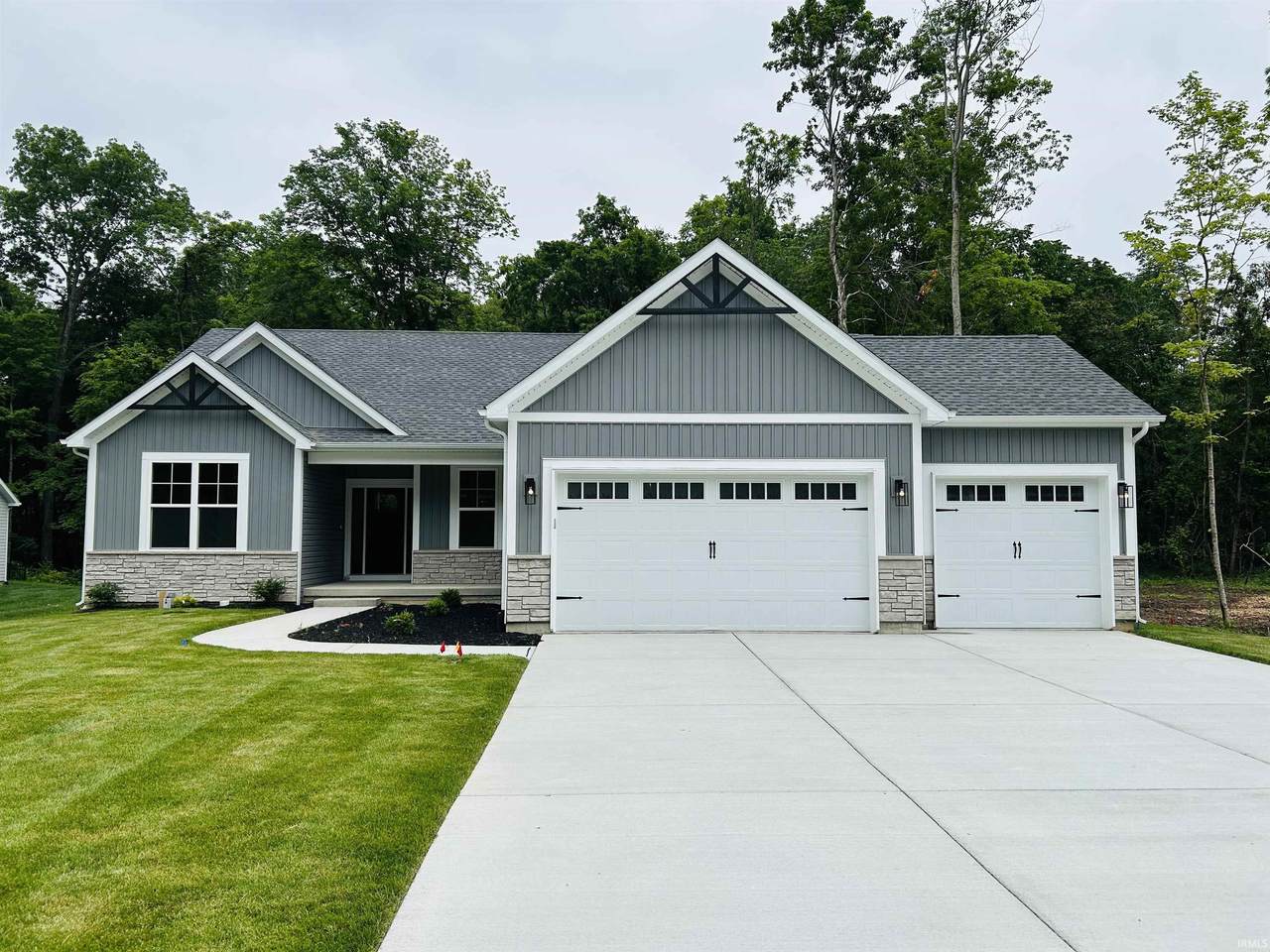 6112 Helmsdale Drive - Photo 1