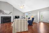 709 Autumn Glory Drive - Photo 2