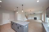 909 Hoke Avenue - Photo 8