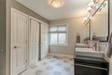 1709 Village Lane - Photo 19