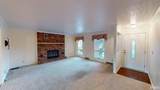1138 Hochgesang Avenue - Photo 2