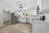 492 Maple Street - Photo 10