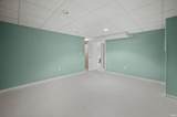 2440 650 W - Photo 12