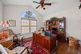864 Commodores Circle - Photo 15