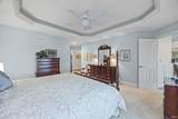 864 Commodores Circle - Photo 18