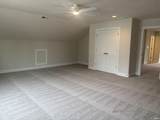 411 Illinois Street - Photo 14