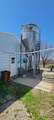 5255 550 W - Photo 16